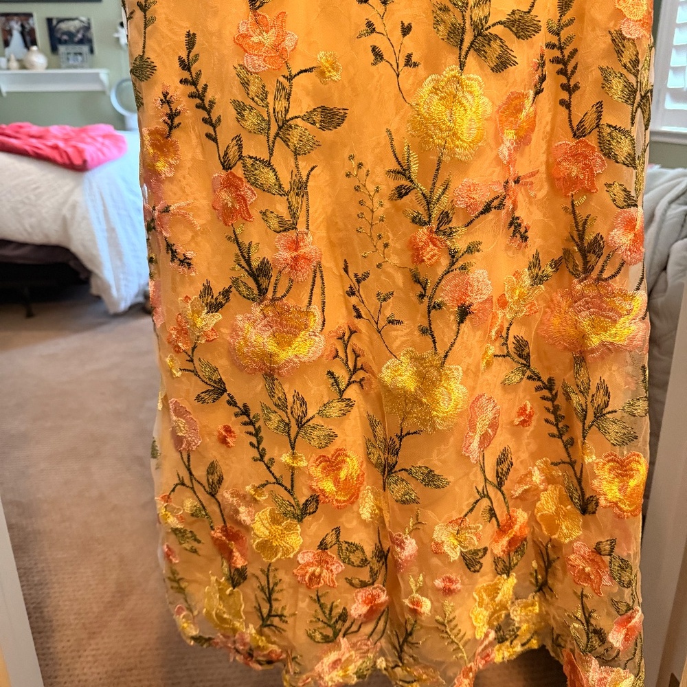 MacDuggal Formal Stunner - Picture 14 of 17